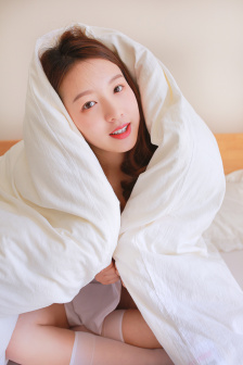 一觉醒来自己变成了乳胶娃娃
